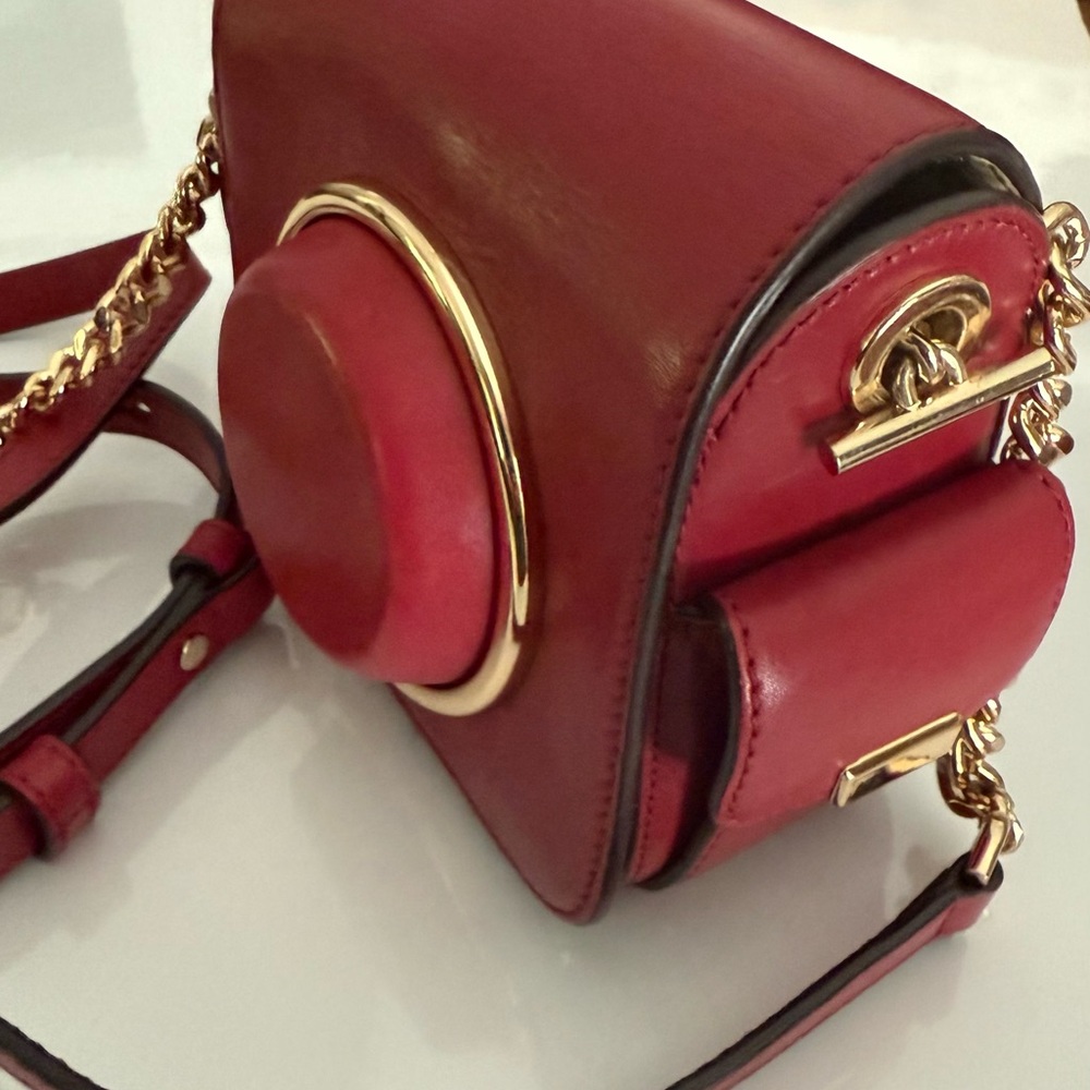 Micheal Kors Scout Camera Red Leather Crossbody. Gold Accents - Picture 2 of 13
